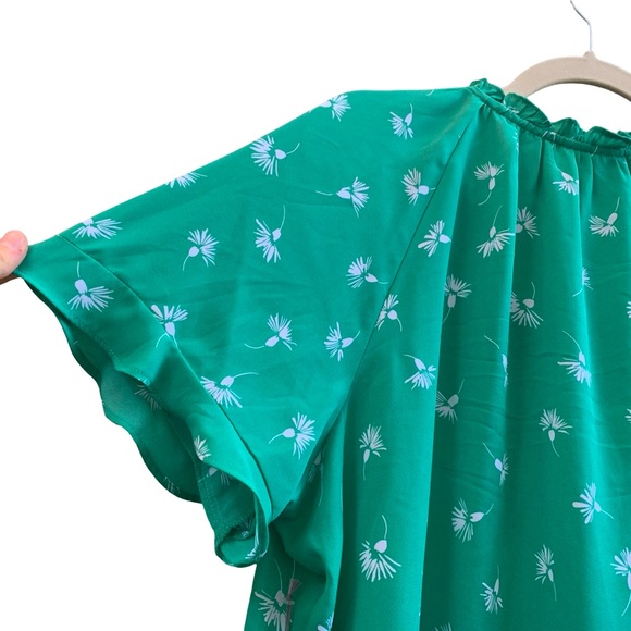 NWT Liz Claiborne Plus Split Tie Neck Short Sleeve Blouse Ditsy Floral Spring - Picture 10 of 16